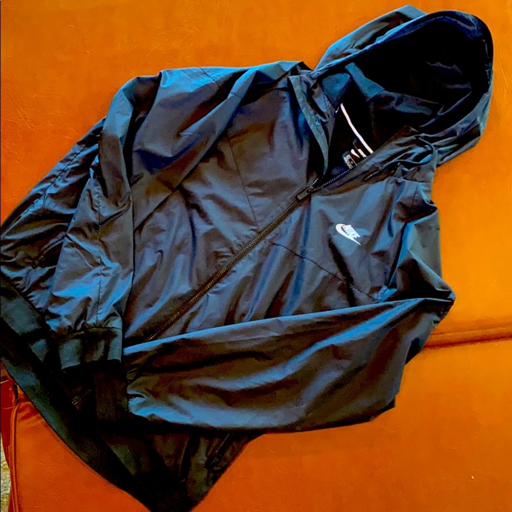 Men’s Nike Windbreaker